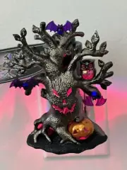 Bath & Body Works HALLOWEEN MONSTER TREE Night Light Glowing Wallflower Plug