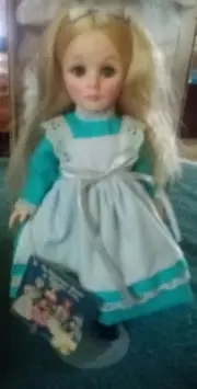 Effanbee Tonner Alice In Wonderland Collectible Doll Eyes open/close