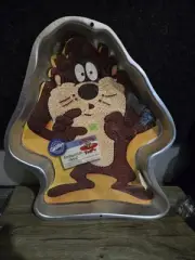 Wilton Cake Baking Pan 1995 Taz Tasmanian Devil Looney Tunes Warner Brothers