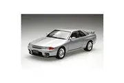 Fujimi 1/24 Nissan Skyline R32 Gt-R V-Spec Ii '94 (Id-47) Plastic Model Kit