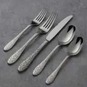 Ivy Flourish 20pc Set Service for of 4 Oneida Stainless Flatware NEW