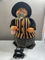 A Sleepy Hollow Halloween Pumpkin Figurine Artisan Flair Heather Hykes 14”x6”New