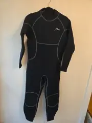 Hevto Men's/Women’s Small Full Body Wetsuit Black NWT