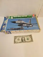 ITALERI F-16 MULTI-ROLE FIGHTER MODEL AIRCRAFT - 1:72, 1980 Complete No Decals