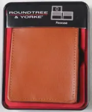 ROUNDTREE & YORKE MENS PASSCASE BROWN LEATHER WALLET NWT NIB