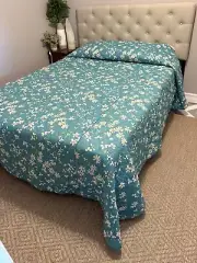 Vintage Nettle Creek Full Bedspread Quilt Embroidered MCM Mod Floral 98"x110"