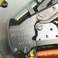 在飛比找蝦皮購物優惠-日本原裝 Miyota 2115 日期3點位 手錶 機芯 錶