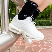 在飛比找Yahoo!奇摩拍賣優惠-NIKE 女 W AIR MAX 95 SE WHITE 白