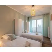 Homey Lotus - Near Train Station/private Balcony