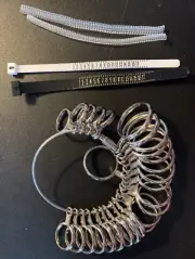 Ring Sizer Set Metal Sizer 2 Gauges 2 Adjusters Measures Size 0-17 NEW Fingers