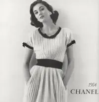 在飛比找Yahoo!奇摩拍賣優惠-Chanel ❤️ 時隔60年再現！復刻版 蝴蝶結連身裙洋裝