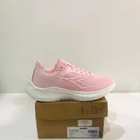 在飛比找蝦皮購物優惠-原創 DIADORA GIA 粉色鞋子實圖