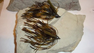 TWO (2) 3/8 OZ JIG BROWN CRAW POISON HEAD
