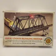 Vintage Bachmann HO Train Bridge Over Under Blinking Trestle Bridge NOS 46222