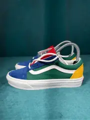 Size 6 - Women’s Vans Old Skool Yacht Club multicolor shoes