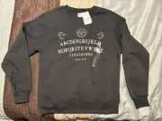 Ouija Women's Size Medium Long Sleeve Fleece Ouija Board Sweatshirt Black