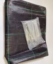 Weed Control Mat 110 gsm Weedmat Premium 0.91 x 25m Woven and galvanised U Pins