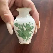 Herend Hungary Porcelain Chinese Bouquet Green Mini Bud Vase 7190