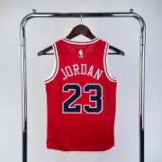 MICHAEL JORDAN #23 YOUTH L CHICAGO BULLS 1997 JERSEY BASKETBALL