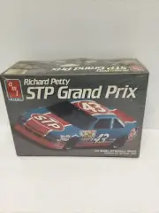 Richard Petty STP Grand Prix Model