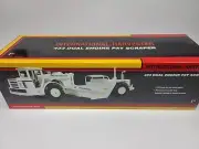 International IH 433 Pay Scraper - White - First Gear 1:25 Scale #79-0184 New