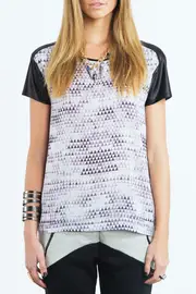 Black Snake Tee--ONE-OS2-3455