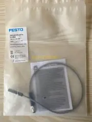 1pc new proximity switch SIES-8M-PS-24V-K-0,3-M8D 551387