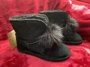 BEARPAW boots Libby Suede Sheepskin And Wool Black Boots Size 7 NEW