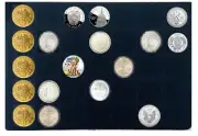 1-Leuchtturm-331597-Münztableaus-Blau-35-Fächer-39x39mm For large OZ Coins