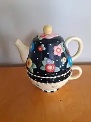 Mary Engelbreit Teapot with matching cup
