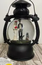 Halloween SKELETON BRIDE GROOM LIGHTED SPINNING SNOW Globe AA Batteries LANTERN