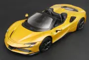 1:18 BBURAGO Ferrari SF90 Stradale Supercar Diecast Model Car Gift Display Gold
