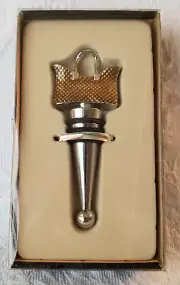 Bed Bath & Beyond Shopper Tote Wine Bottle Stopper