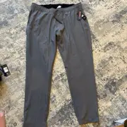 Travis Mathew Size 2XL Heater Series Performance Pants