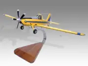 Air Tractor AT-602 Desk Wood Airplane New Model Small Scale 1/72