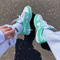 在飛比找Yahoo!奇摩拍賣優惠-Nike W Dunk Low“Green Glow”“蒂芙