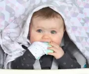 Silicone Baby Mitt Teething Mitten Teething Glove Candy Wrapper Sound Teether