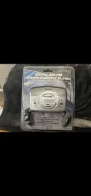 Jensen SCR-90 Portable Stereo Cassette Tape Player Xtra Bass AM/FM Radio New