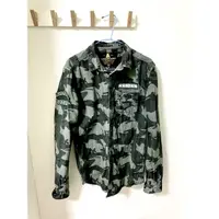 在飛比找蝦皮購物優惠-《9成新》Superdry army 軍綠襯衫 厚磅微防水 