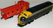 Bachmann HO Scale Train F7-A Diesel Loco DCC SoundTraxx Santa Fe #275 + Caboose