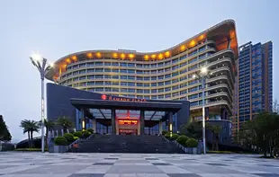 重慶合川華地王朝華美達廣場酒店Ramada Plaza Chongqing North