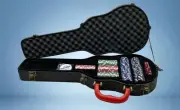 HARD ROCK CAFE POKER SET IN GUITAR CASE LIMITED EDITION GAMBLING PARTY FUN