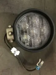 3682350C3 INTERNATIONAL PEDESTAL MOUNT LED FLOOD WORK LIGHT