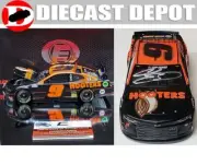 AUTOGRAPHED CHASE ELLIOTT 2020 HOOTERS "NIGHT OWL" 1/24 ELITE