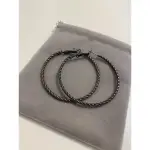 造型大圈圈耳環 · 黑色