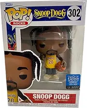 Snoop Dogg Yellow Lakers Jersey Exclusive Vinyl Figure