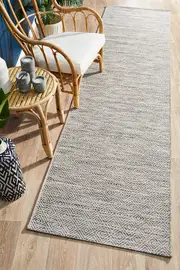 Courtyard Deck Natural Runner Rug