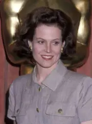 Sigourney Weaver attends the 61st Annual Academy Awards Nomi - 1989 Old Photo 2