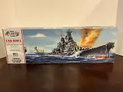 Atlantis USS IOWA Battleship Model Kit