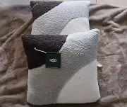 UGG Cloud Set of 2 Pillows Burnt Cedar NEW 20" X 20" RARE